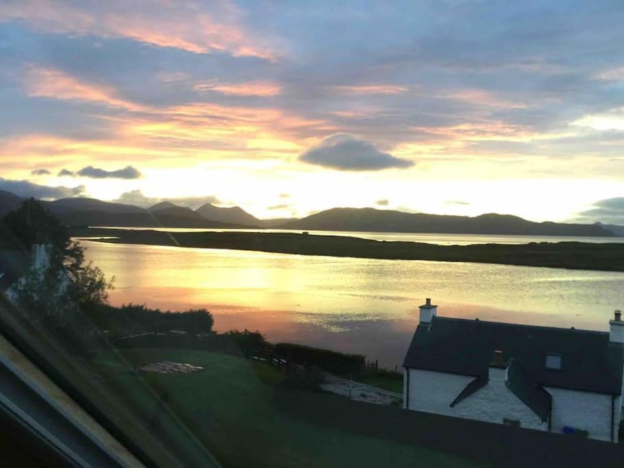 Tidal Cottage On The Shore Isle Of Skye Breakish Экстерьер фото